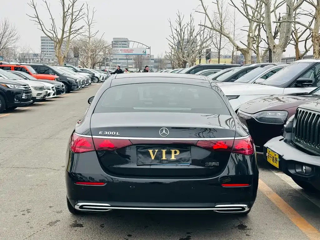 Mercedes-Benz E-Class 2024 из CN, фото 3