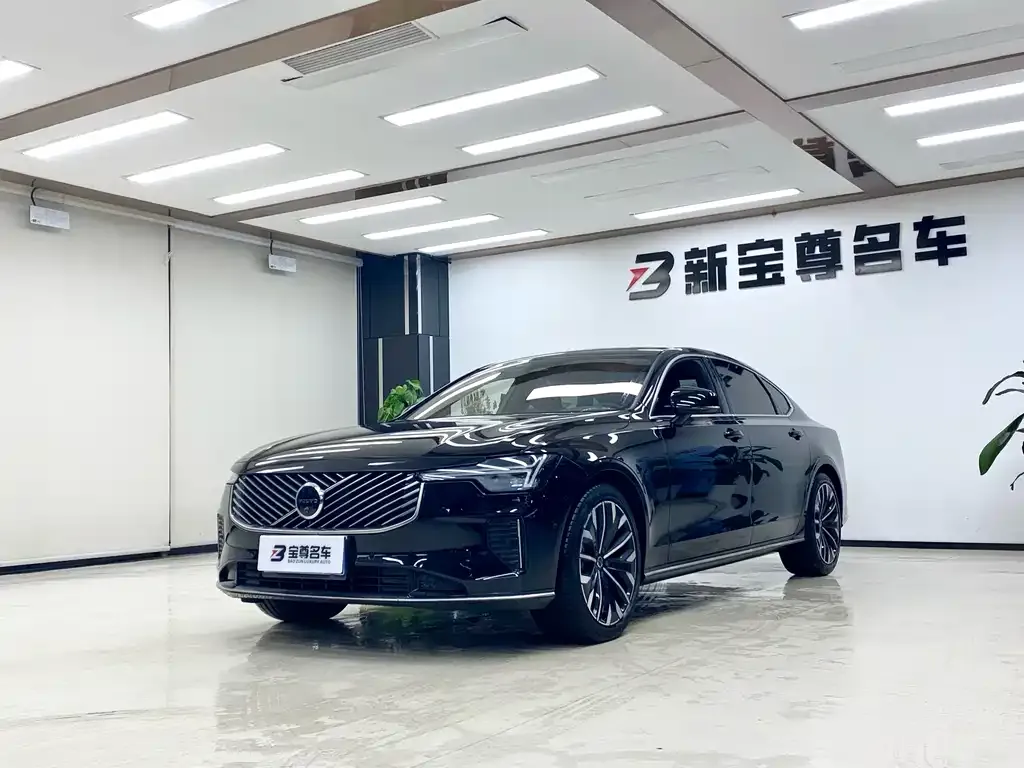 Volvo S90 2025 из CN, фото 1
