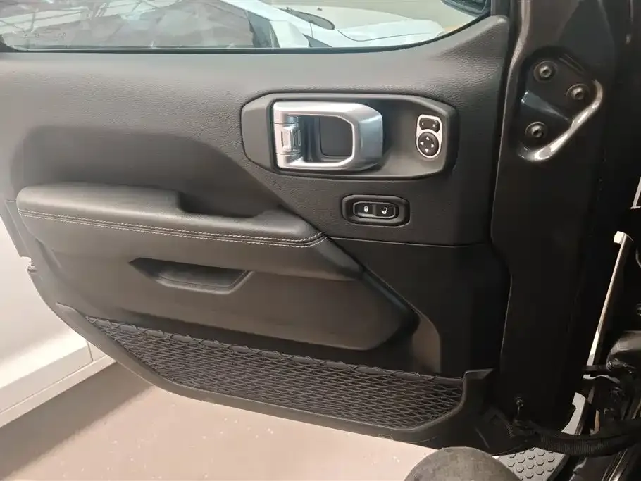 Jeep Wrangler 2021 из CN, фото 7
