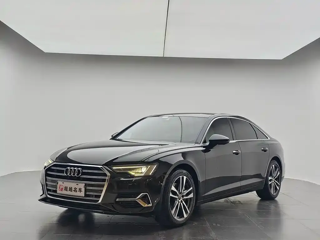 Audi A6L — фото 1
