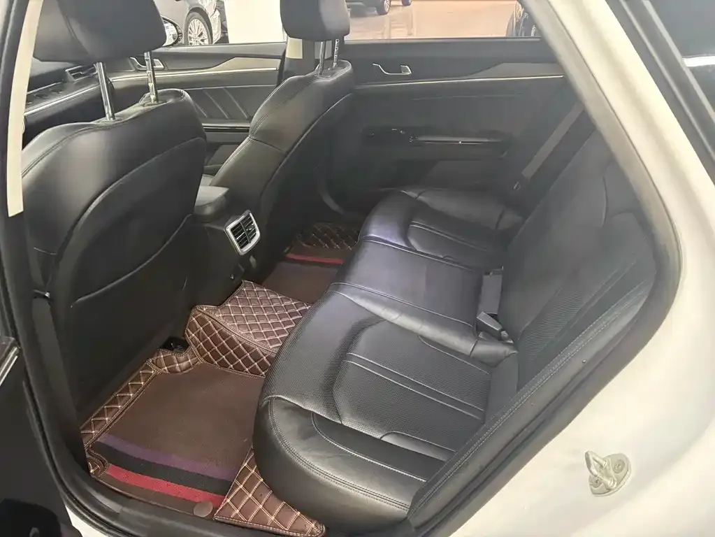 Kia K5 2021 из CN, фото 6