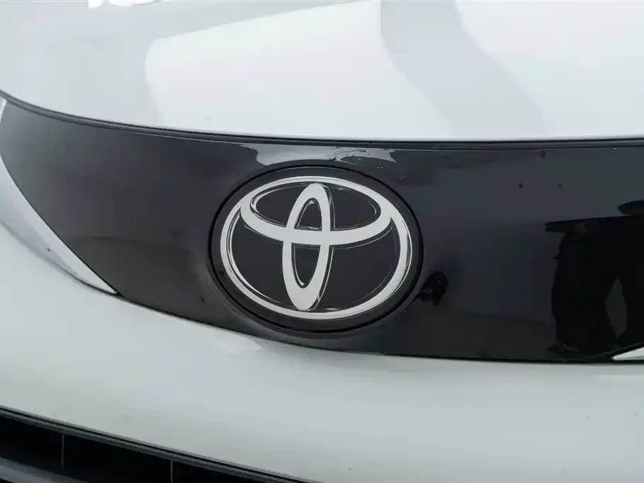 Toyota Sienna 2025 из CN, фото 6