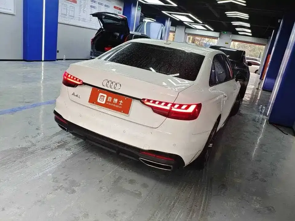 Audi A4L 2024 из CN, фото 6