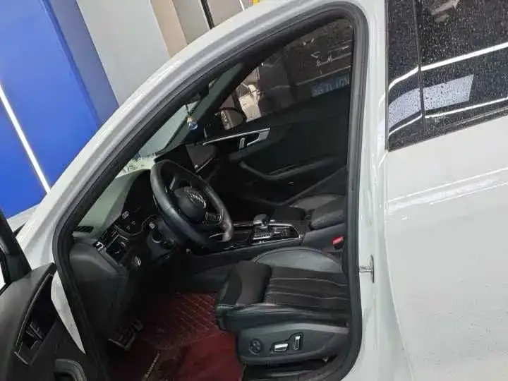 Audi A4L 2024 из CN, фото 2