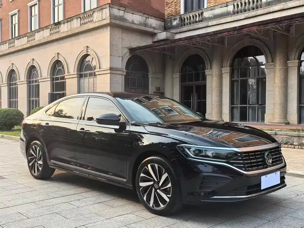 Volkswagen Passat — фото 7
