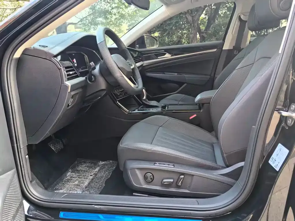Volkswagen Passat — фото 5