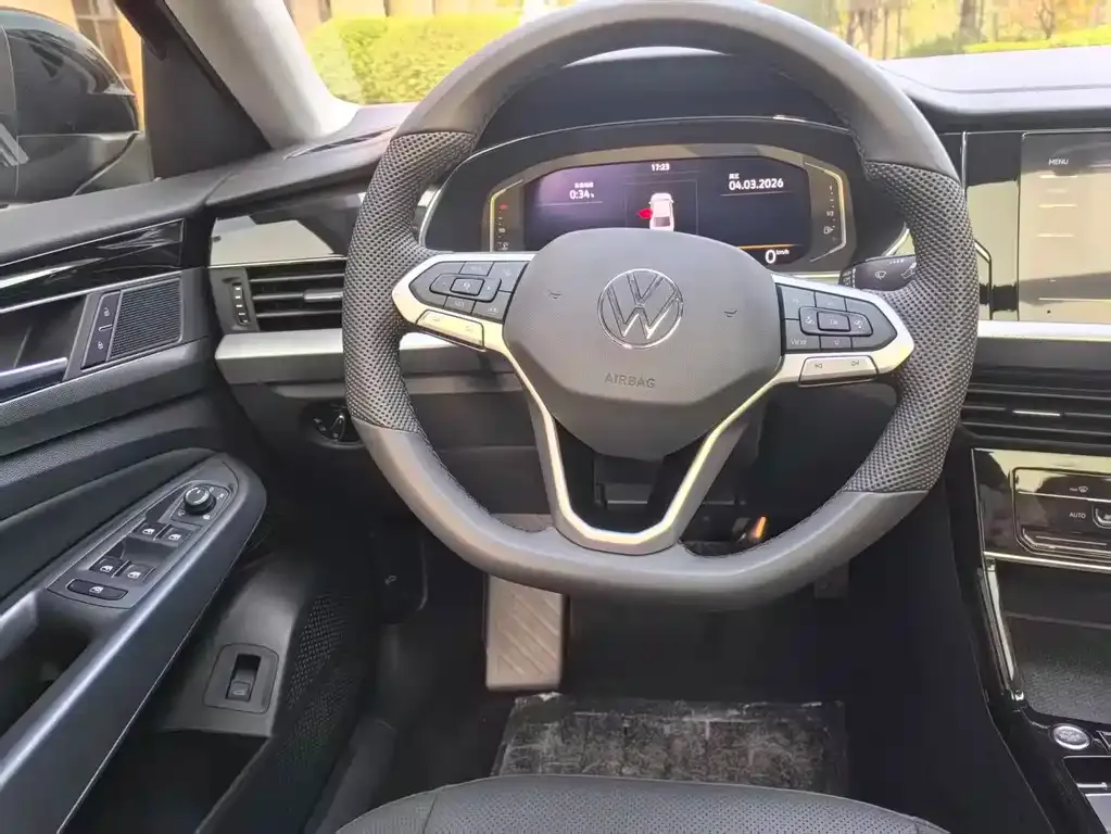 Volkswagen Passat — фото 6