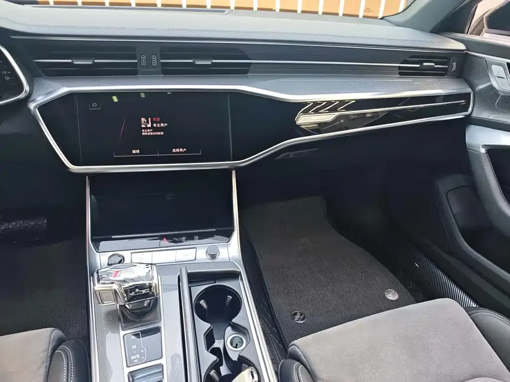 Audi A6L 2024 из CN, фото 10