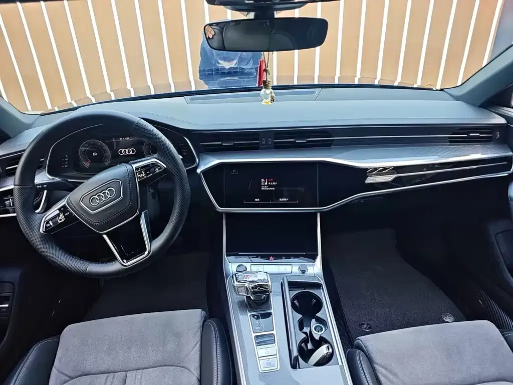 Audi A6L 2024 из CN, фото 9