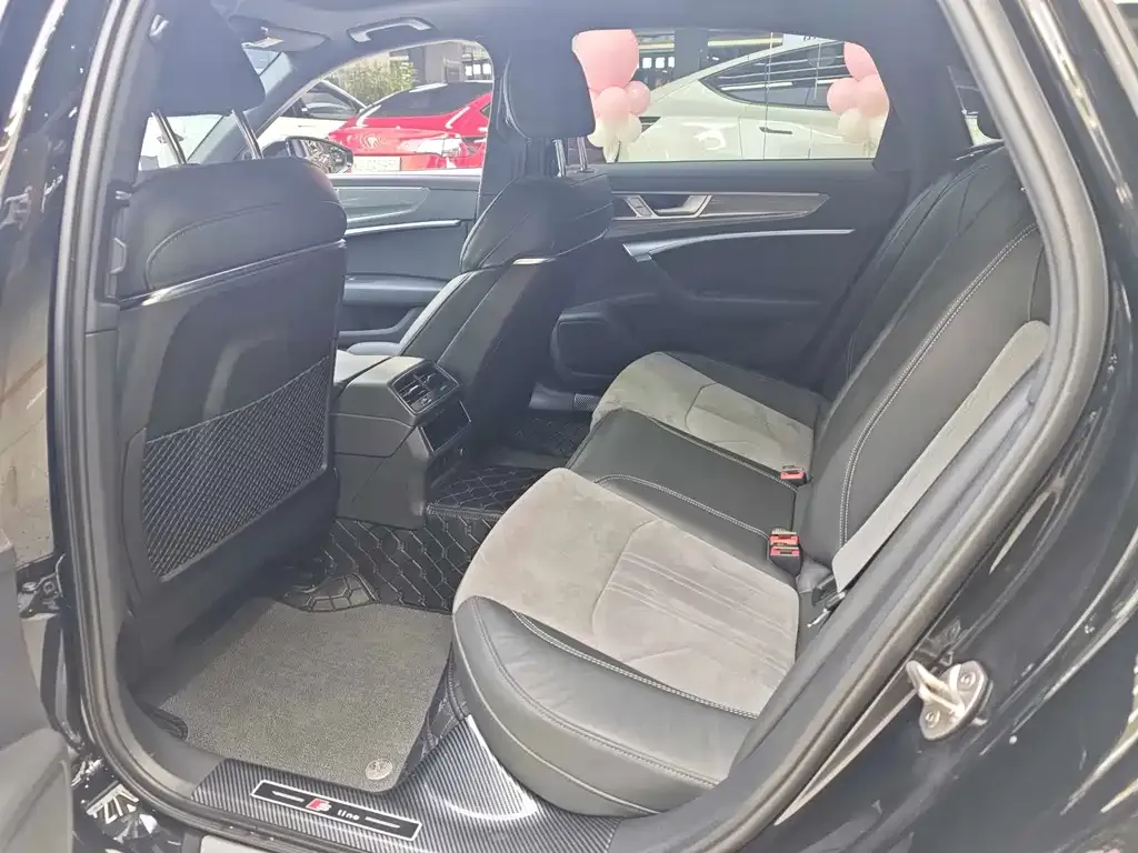 Audi A6L 2024 из CN, фото 8