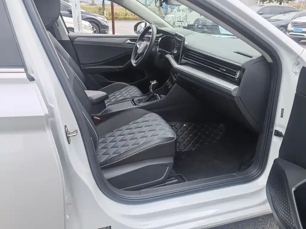 Volkswagen Sagitar 2023 из CN, фото 8