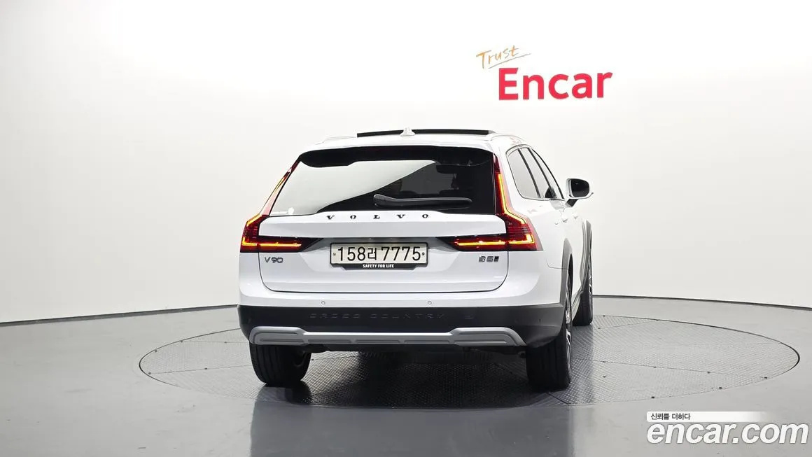 Volvo V90 2023 из KR, фото 3