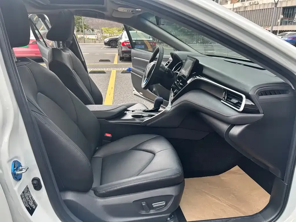Toyota Camry 2022 из CN, фото 10