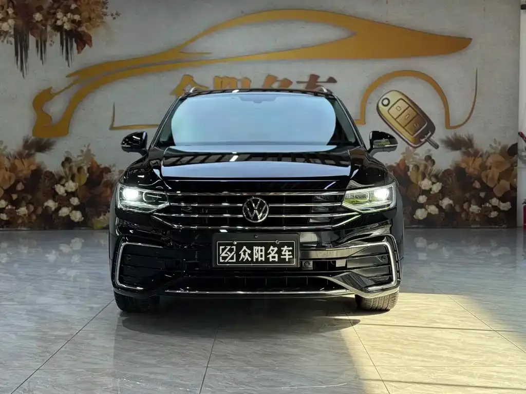 Volkswagen Tiguan L — фото 3