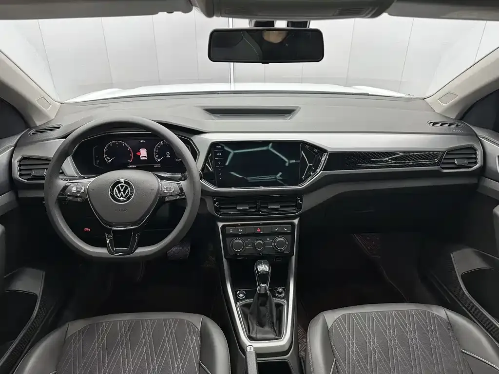 Volkswagen T-Cross — фото 8