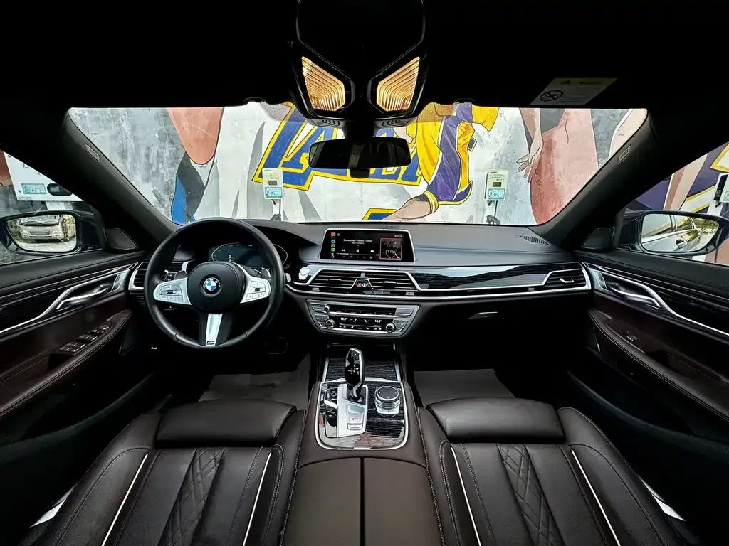 BMW 7 Series 2022 из CN, фото 6