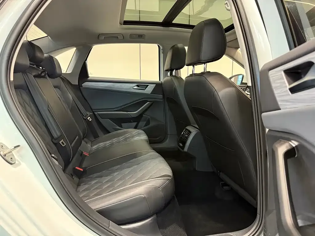 Volkswagen Sagitar 2024 из CN, фото 7