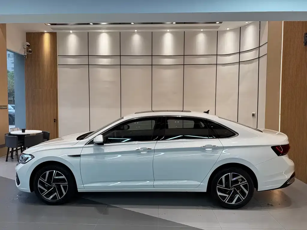 Volkswagen Sagitar 2024 из CN, фото 5