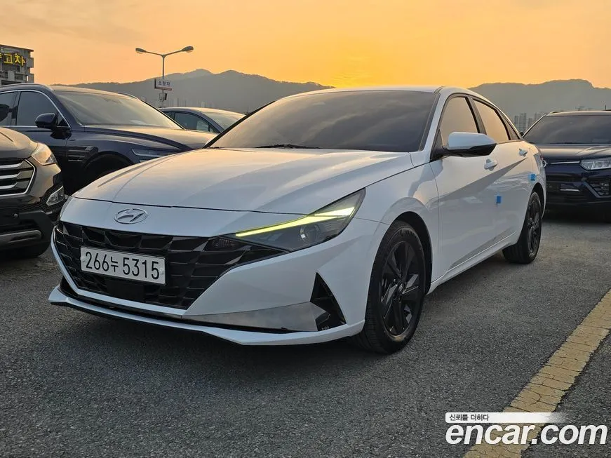 Hyundai AVANTE — фото 3