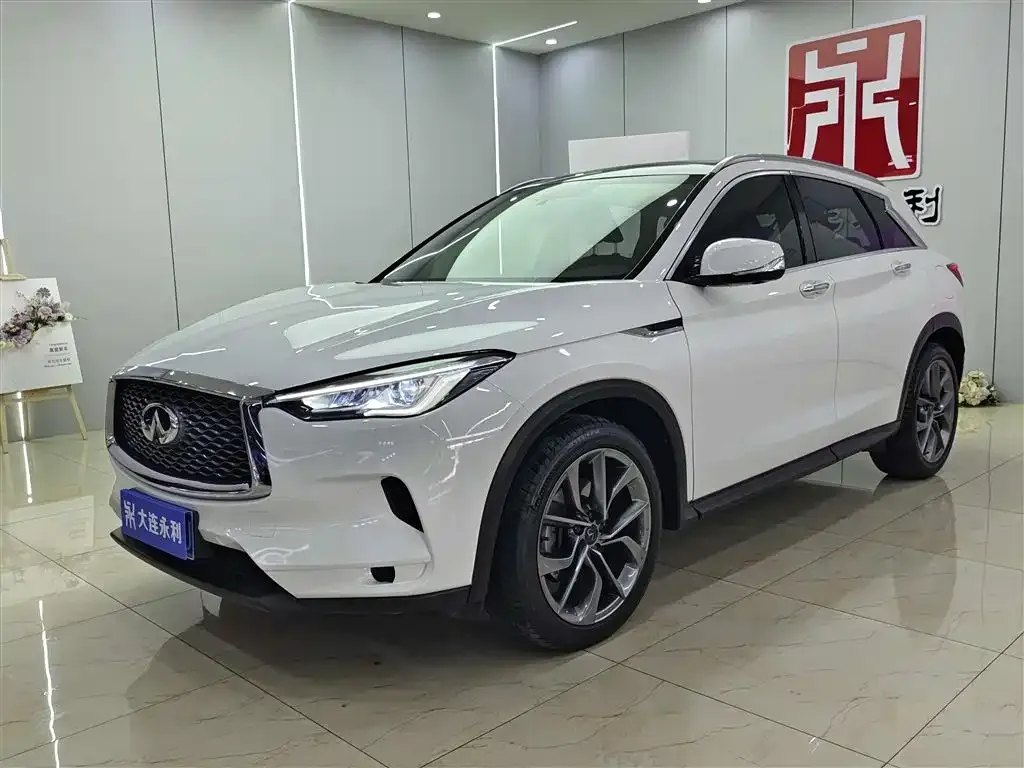 Infiniti QX50 2022 из CN, фото 1