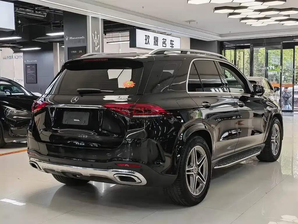 Mercedes-Benz GLE — фото 8
