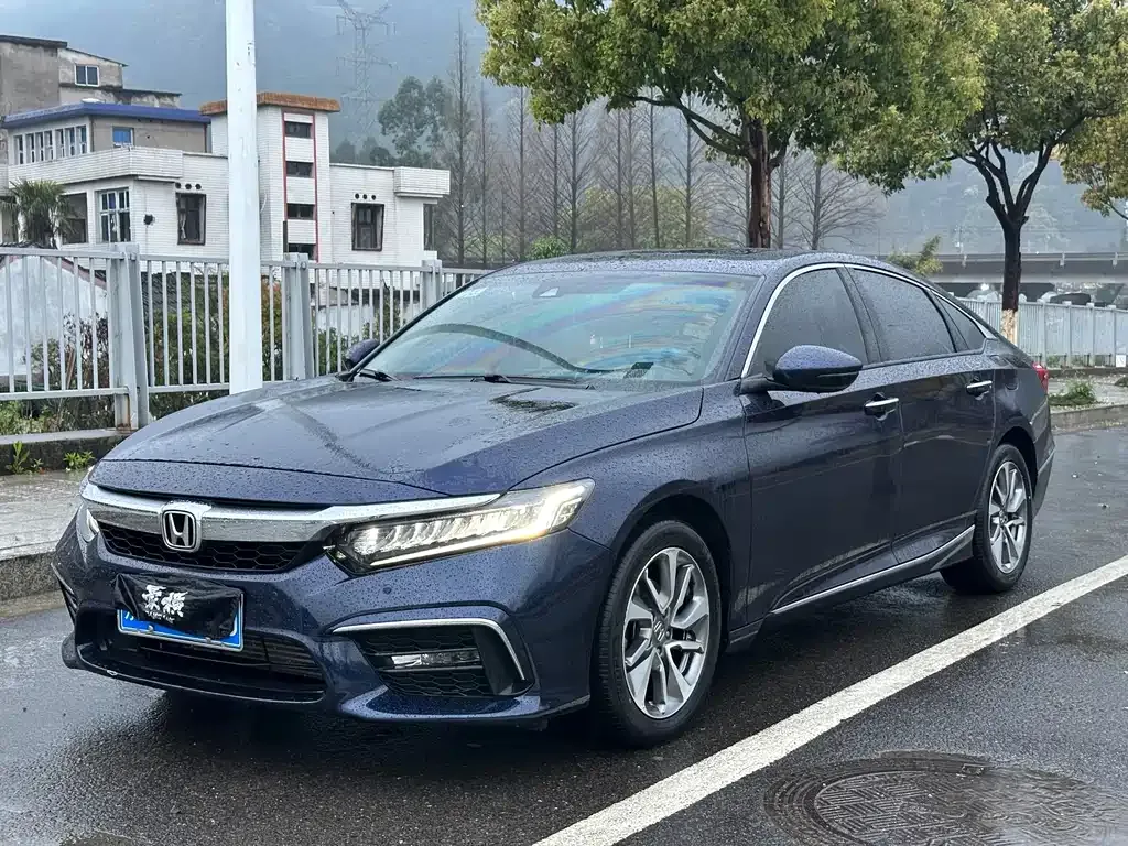 Honda Inspire — фото 1