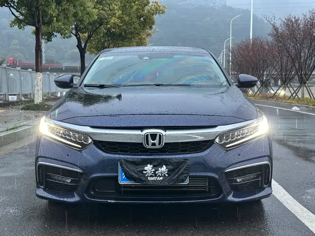 Honda Inspire — фото 3