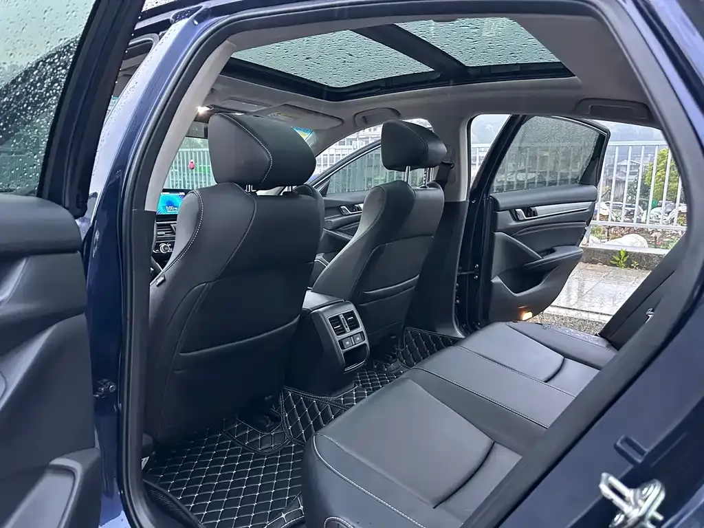 Honda Inspire — фото 10