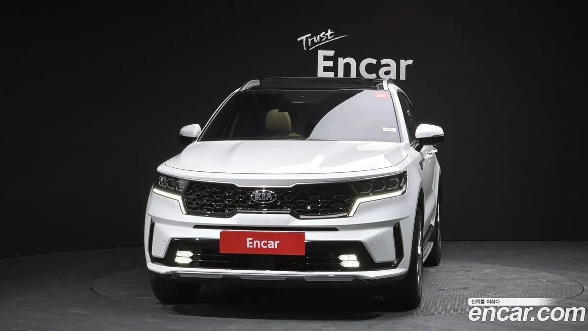 Kia Sorento — фото 5