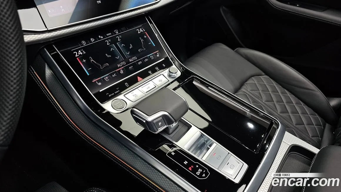 Audi Q8 2025 из KR, фото 7