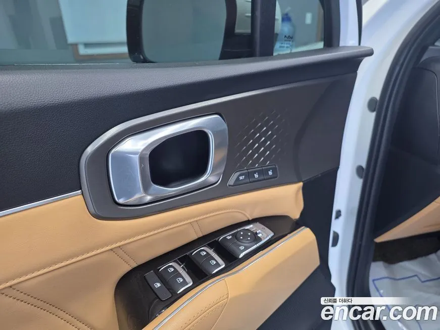 Kia Sorento — фото 7