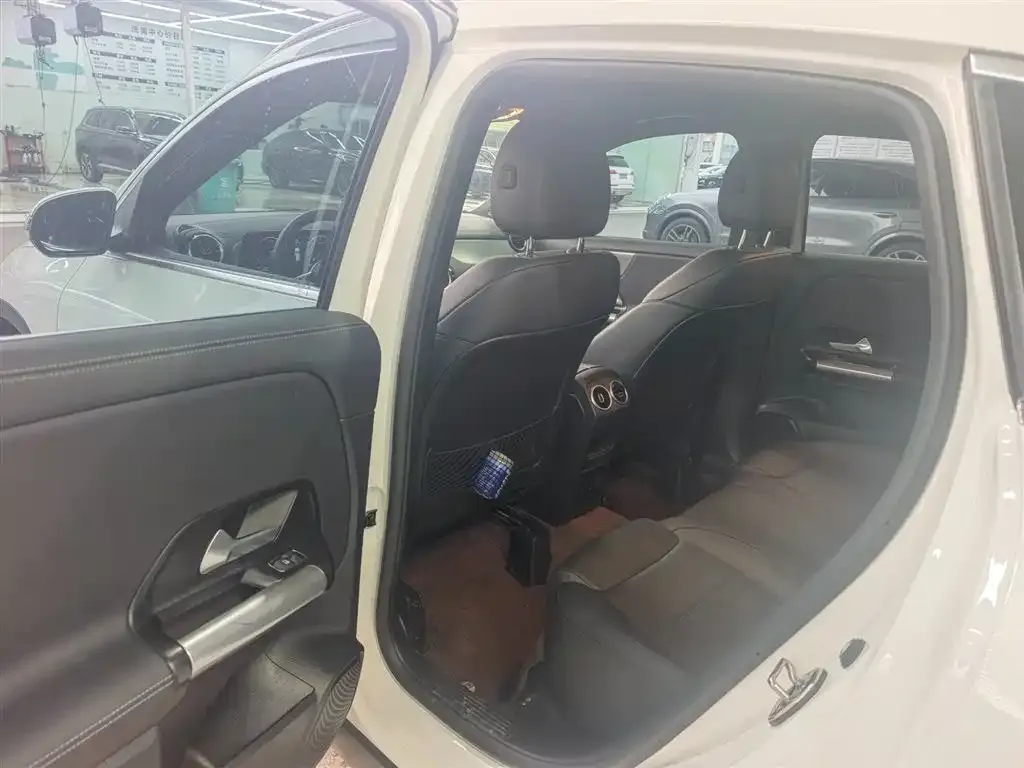 Mercedes-Benz GLA 2024 из CN, фото 2