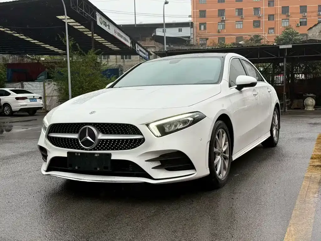 Mercedes-Benz A-Class — фото 1