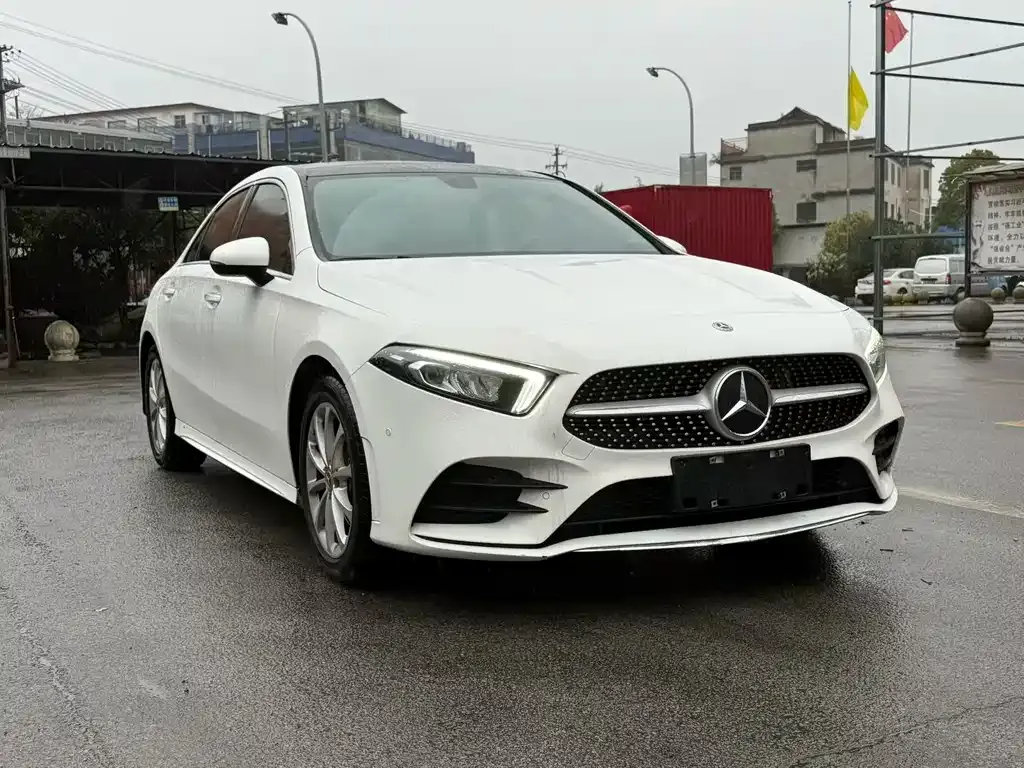 Mercedes-Benz A-Class — фото 8