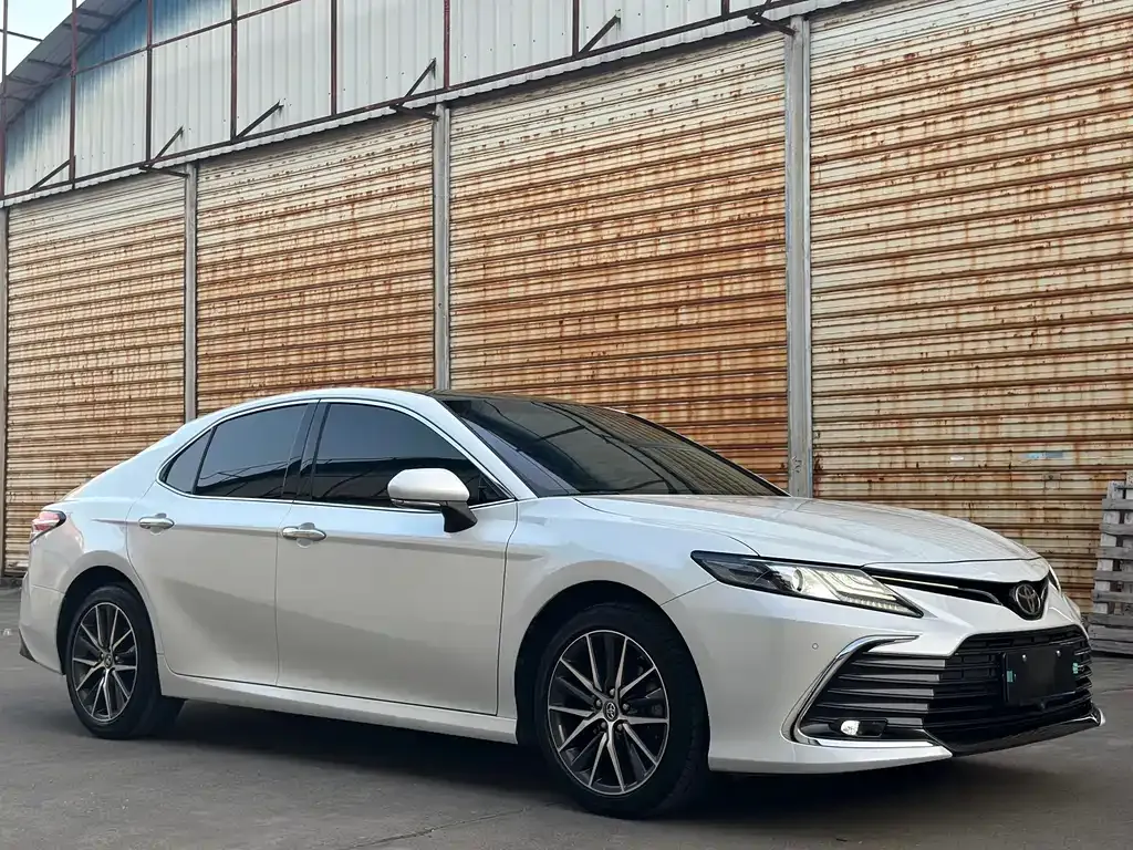 Toyota Camry 2023 из CN, фото 10