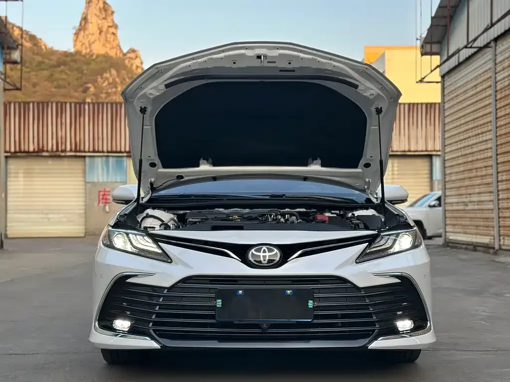 Toyota Camry 2023 из CN, фото 6