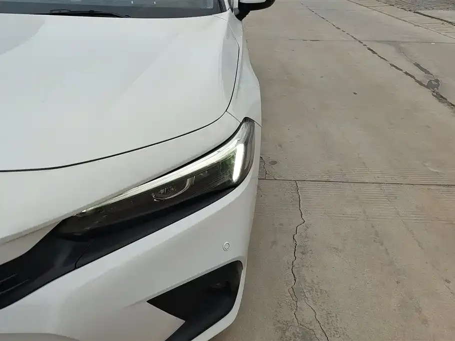 Honda Civic 2022 из CN, фото 2