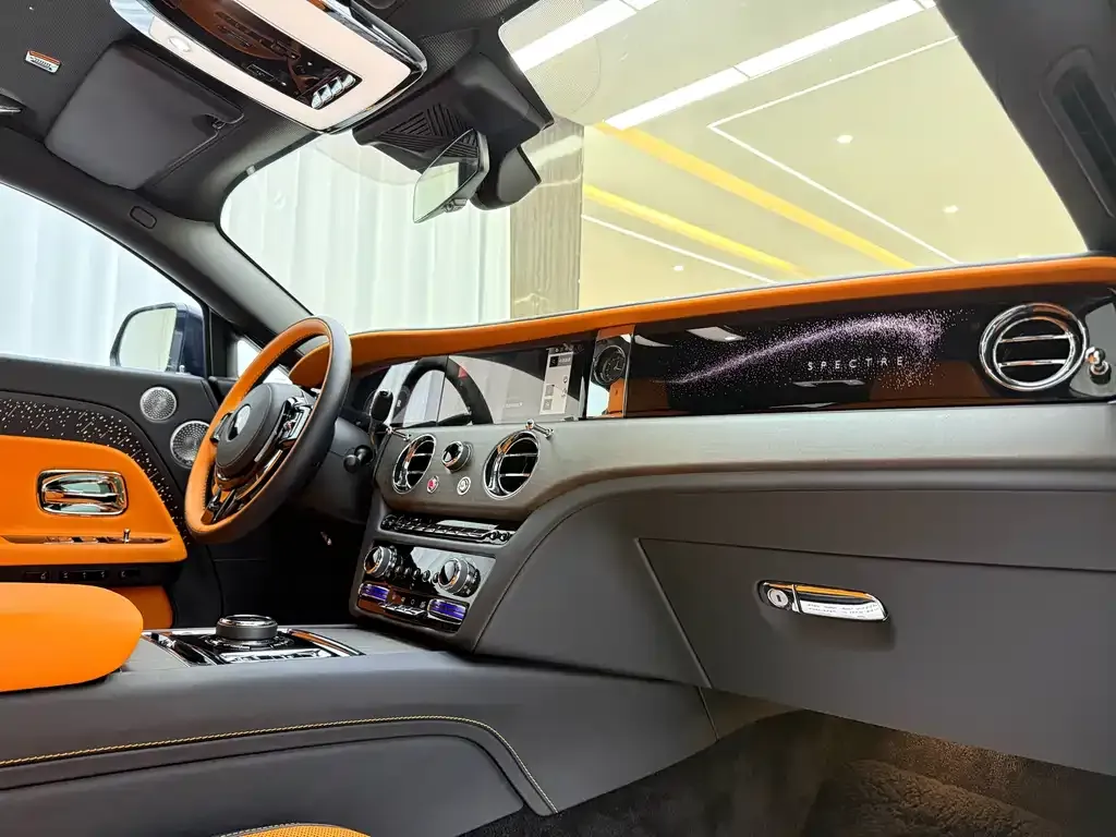Rolls-Royce Phantom 2024 из CN, фото 10