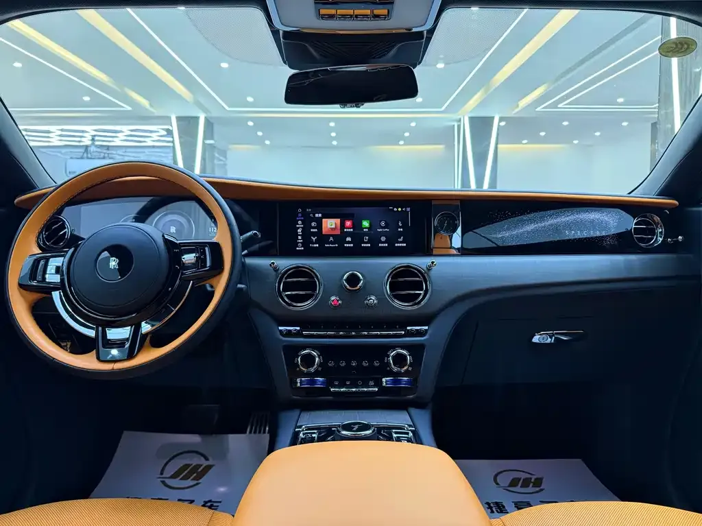 Rolls-Royce Phantom 2024 из CN, фото 8