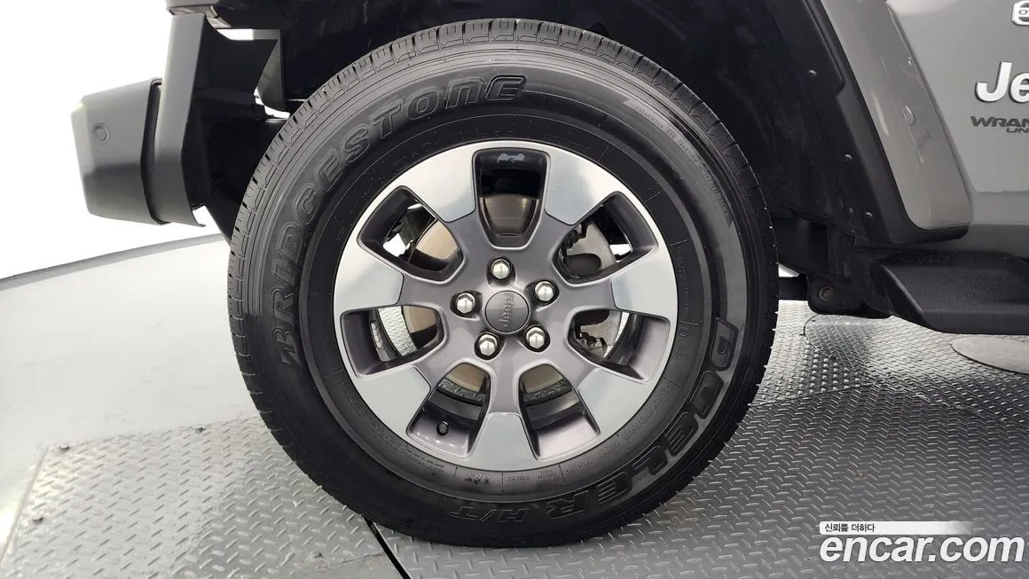 Jeep Wrangler 2021 из KR, фото 10