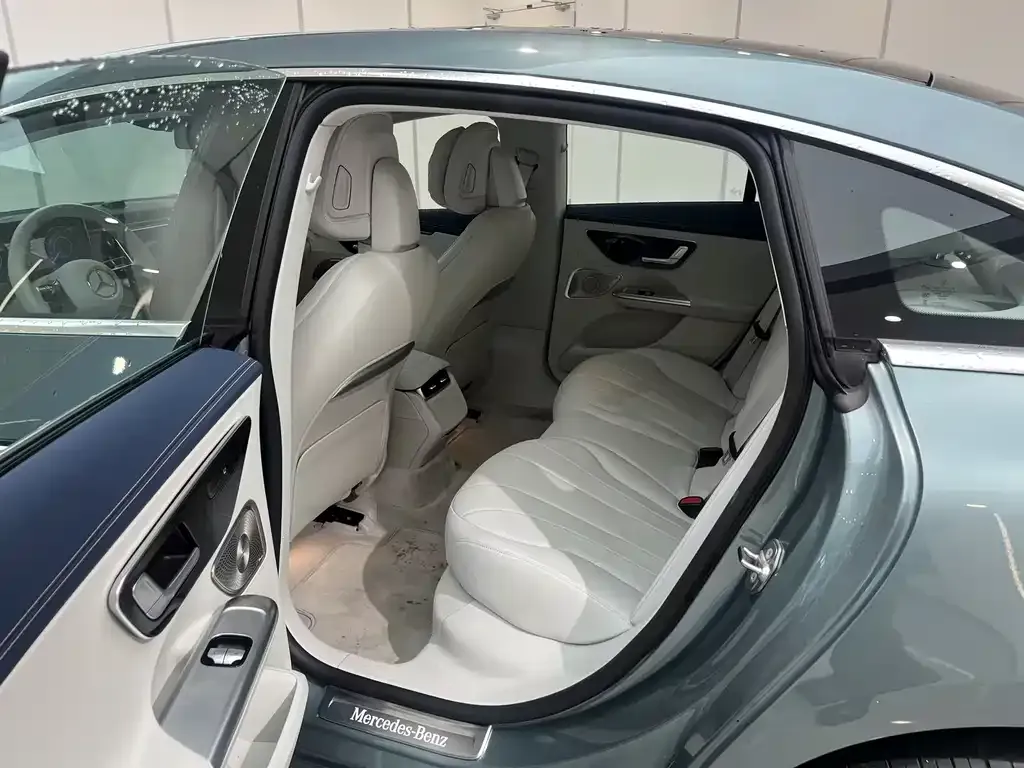 Mercedes-Benz EQE 2024 из CN, фото 9
