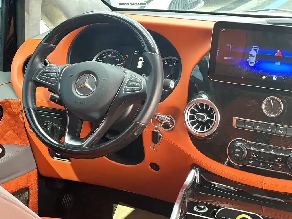 Mercedes-Benz Vito 2023 из CN, фото 10