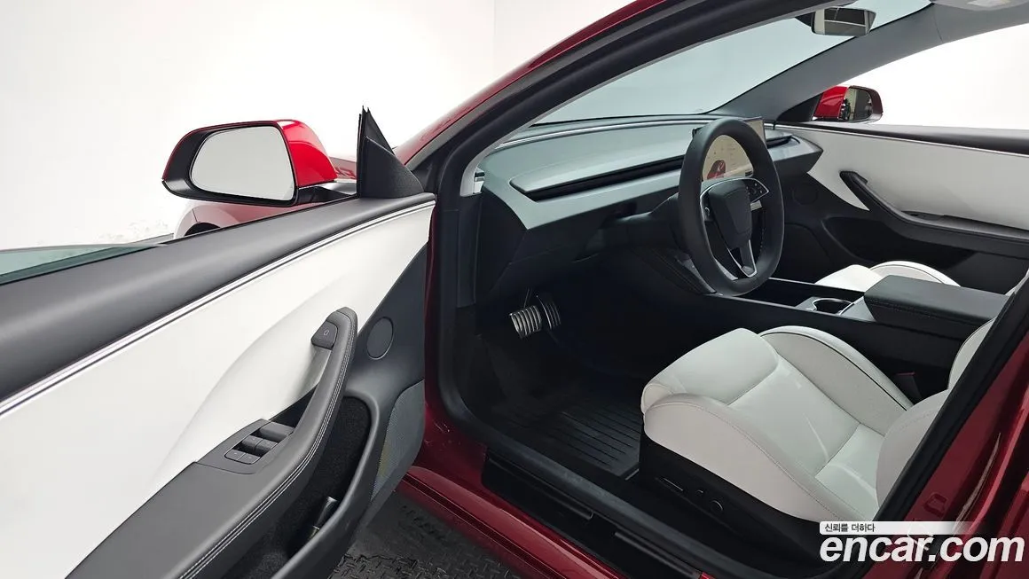 Tesla Model 3 — фото 10