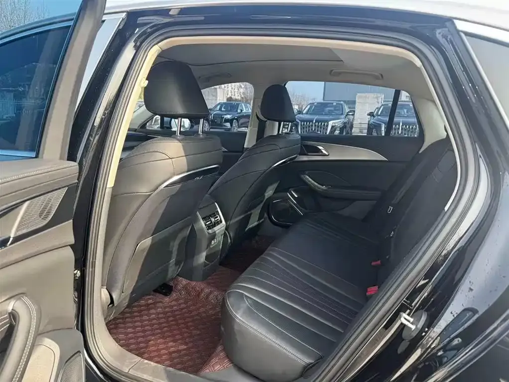 Hongqi H5 2024 из CN, фото 3