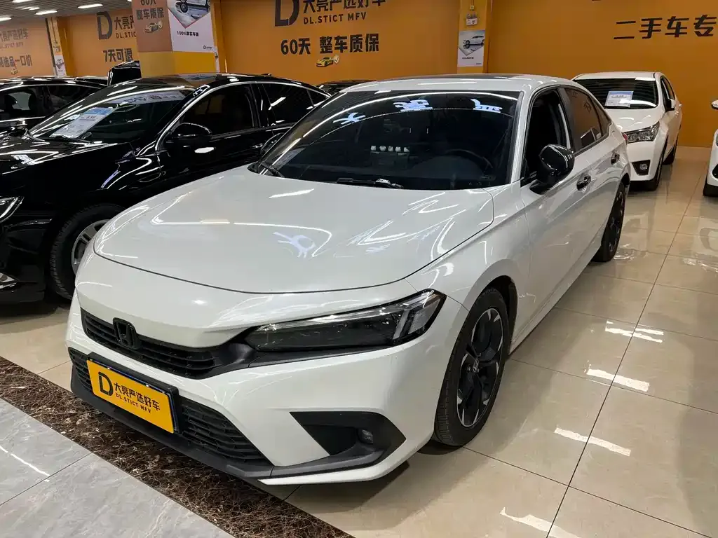 Honda Civic — фото 1