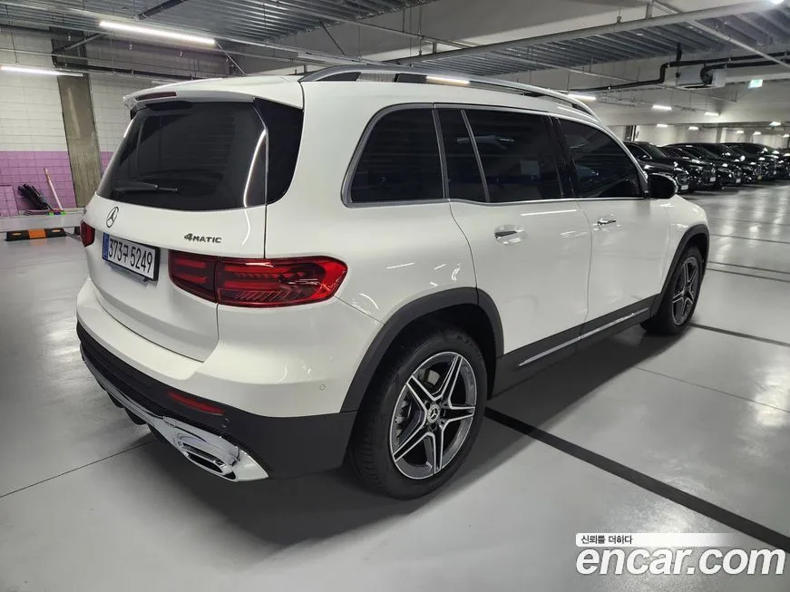 Mercedes-Benz GLB-Class — фото 10