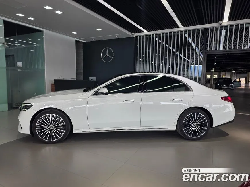 Mercedes-Benz E-Class 2024 из KR, фото 2