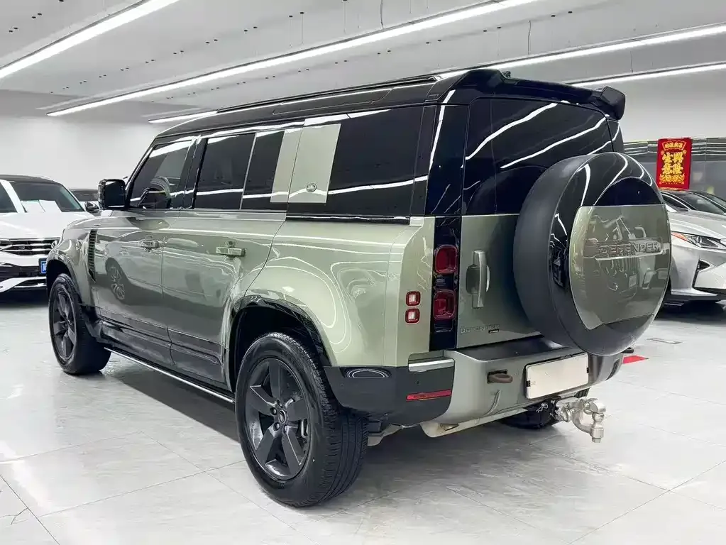 Land Rover Defender — фото 9