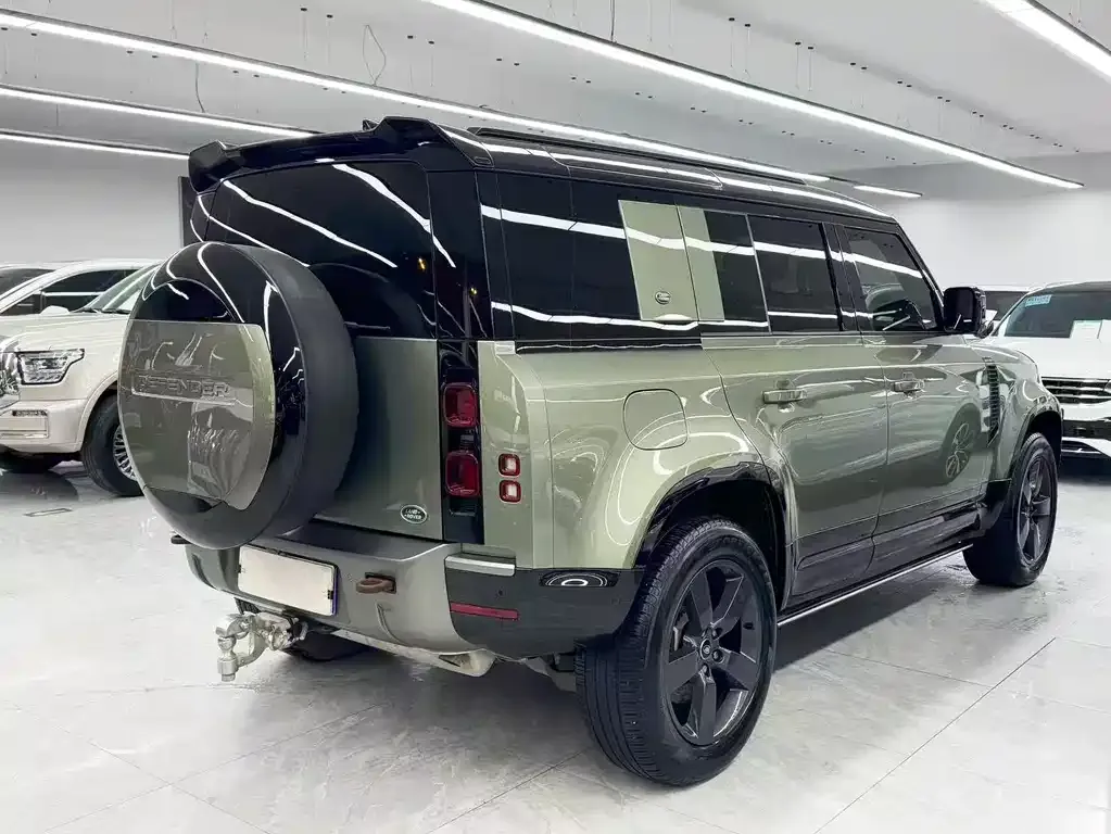 Land Rover Defender — фото 8