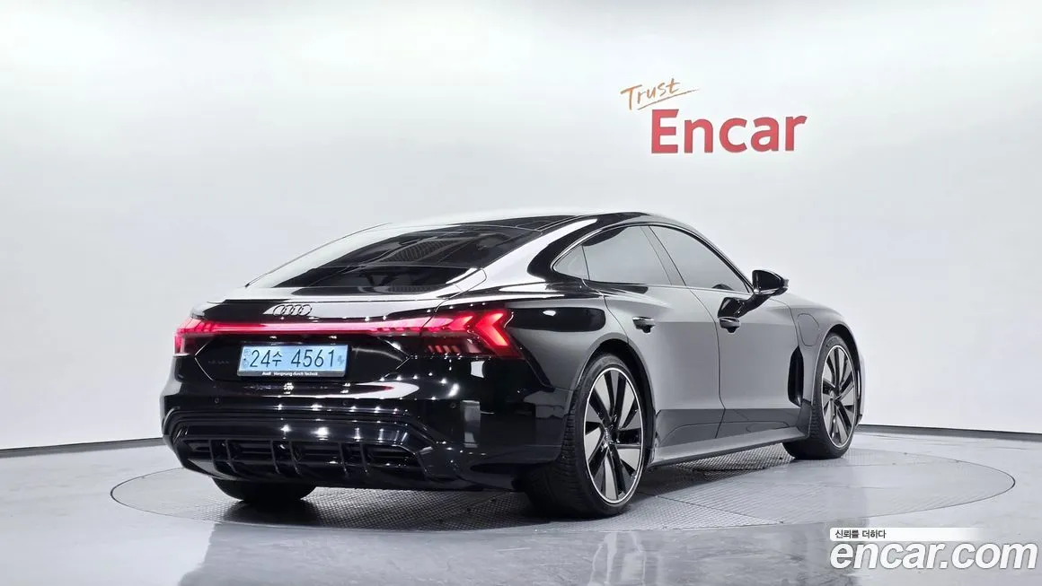 Audi e-tron GT 2022 из KR, фото 3